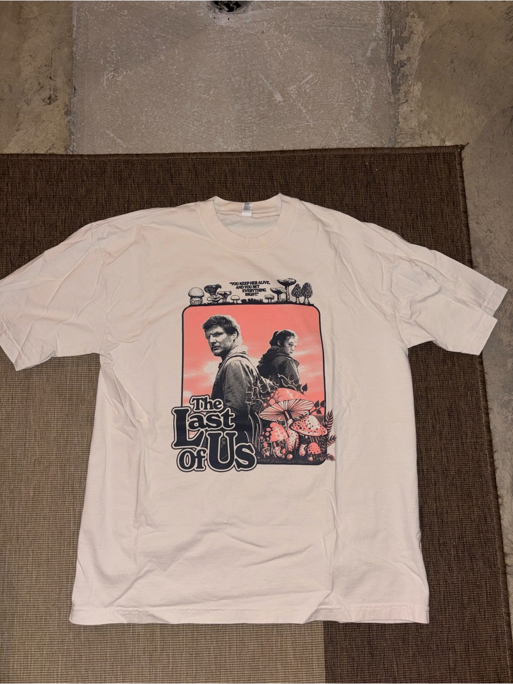 The Last of Us Tee Size L